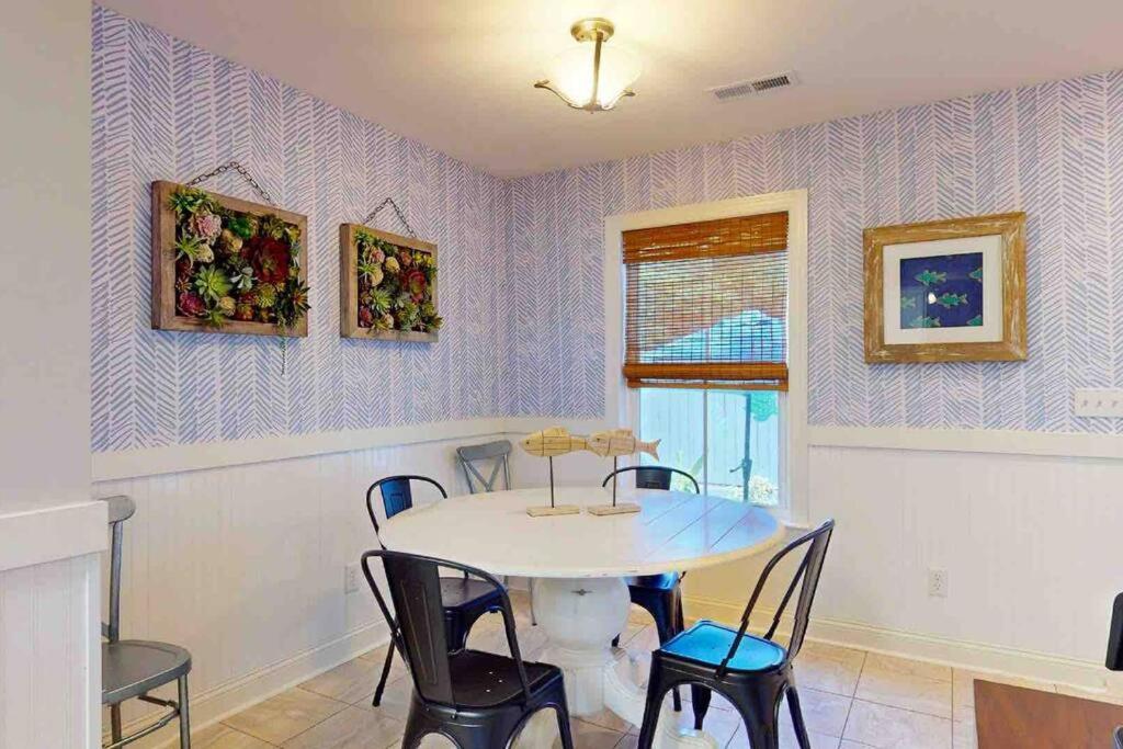 The Blue Door Bungalow Wilmington Exterior foto